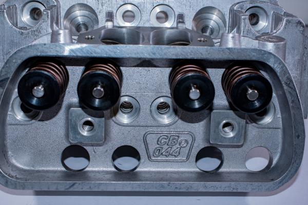 Zylinderkopf 044 Wedge Ports CNC 44/37,5mm für 94mm K&Z Typ1