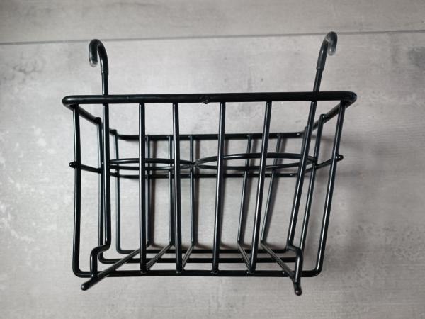 Körbchen mit Getränkehalter schwarz